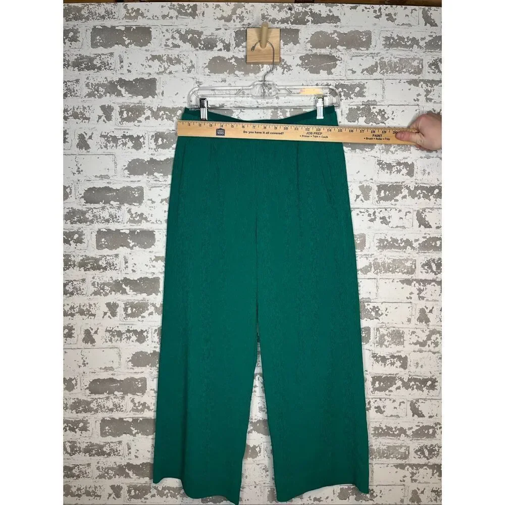 Athleta | women green wide leg cropped pants